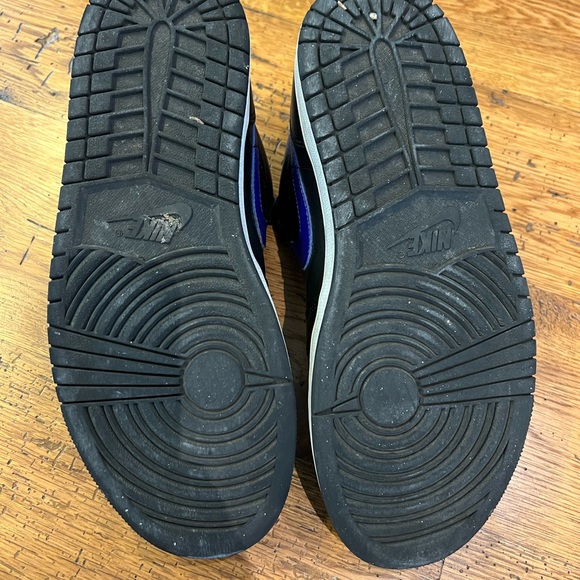 Nike Jordan low Dark Concord Men’s 9.5 Lakers Purple sneaker - Picture 10 of 10